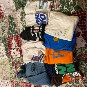 Boys t-shirts size 6-7